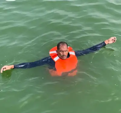 Slot n Slide worn by Indian Emergency Responder